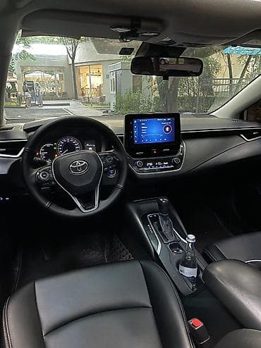 Продажа авто: Toyota Corolla: 2019 г., 1.8 л, Вариатор, Бензин, Седан — 6