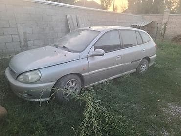 Kia Rio: 2002 г., 1.5 л, Механика, Бензин — 4