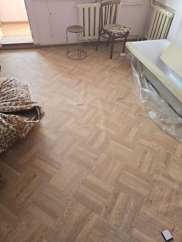 диваны даром: Отдам Даром линолеум в квартире, Обменяю на 20 литров бензина! — 1