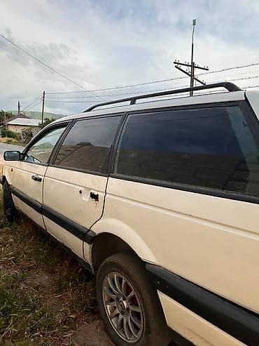 transporter t2: Volkswagen Passat: 1990 г., 1.8 л, Механика, Бензин, Универсал — 4
