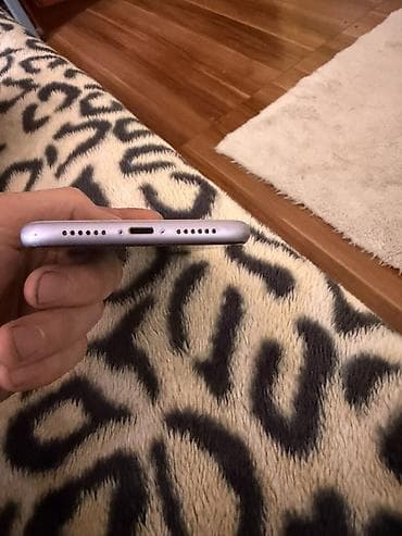 iphon 11: IPhone 11 — 6