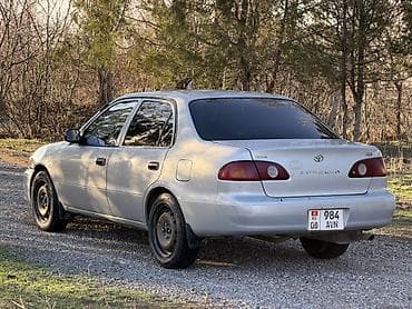 Toyota Corolla: 2001 г., 1.8 л, Автомат, Бензин, Седан