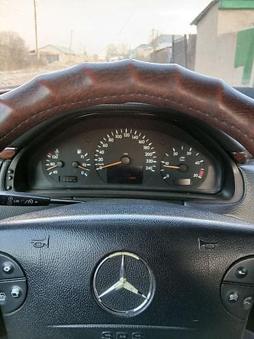 авто грандеур: Mercedes-Benz E-Class: 1999 г., 2.2 л, Автомат, Дизель, Седан — 5