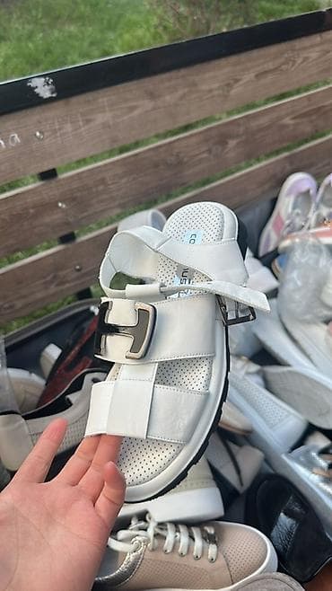 кроксы crocs: Женские летние шлёпанцы/сандалии - Разные модели в актуальном — 3