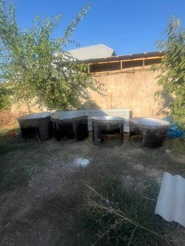 продаю в связи с переездом: Арендага берилет Боз уй,4 казан очоктору менен. Белая юрта-палатка — 3