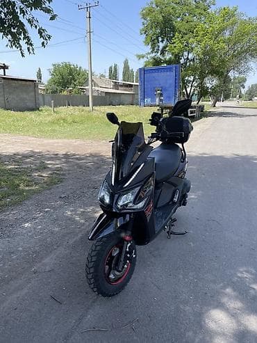байкерские кожаные куртки: Скутеретта 150 куб. см, Бензин, Новый — 3