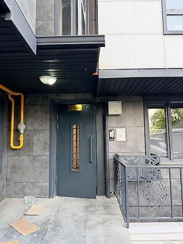 сухомлинова 28: 2 комнаты, 55 м², Элитка, 1 этаж — 9