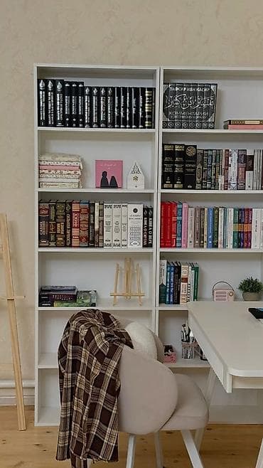 room: Сдаётся комната для двух аккуратных и соблюдающих мусульманок. Уютная — 2