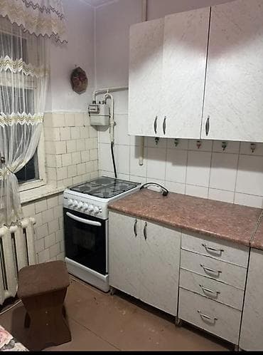 квартира сдается бишкек: 2 комнаты, Агентство недвижимости, Без подселения, С мебелью частично — 2