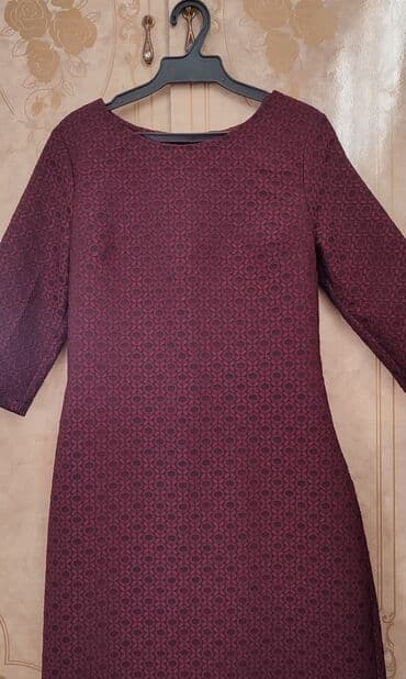 бордовое платье с кружевом: Вечернее платье, Короткая модель, С рукавами, S — 2