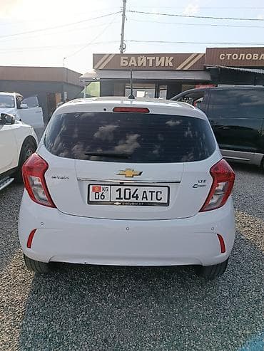 стёк: Chevrolet Spark: 2016 г., 1 л, Автомат, Бензин, Хэтчбэк — 3