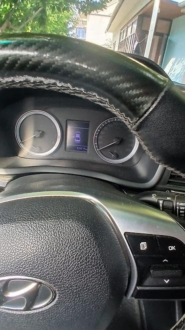 Транспорт: Hyundai Sonata: 2019 г., Седан — 9