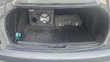 Унаа: Audi 80: 1992 г., 2 л, Кол менен иштөөчү, Бензин, Седан — 9
