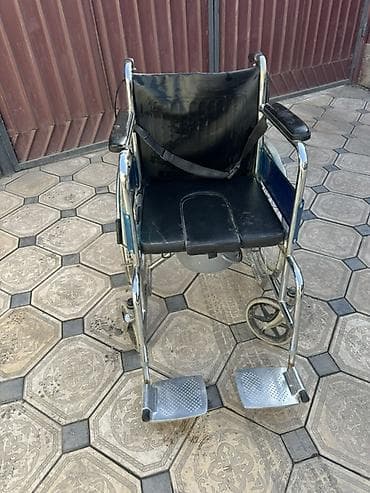 Ингаляторлор, небулайзерлер: Продаю инвалидную коляску б/у санитарным вырезом и съемным горшком — 4