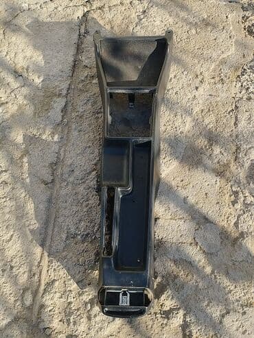 кровать подиум: Обшивка потолка Mercedes-Benz 1991 г. — 19