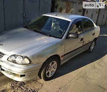 camry 1999: Toyota Avensis: 2000 г., 2 л, Механика, Дизель, Седан — 1