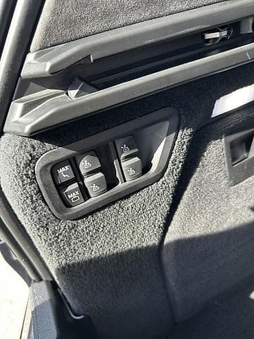 x7 пороги: BMW X7: 2020 г., Кроссовер — 4