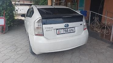 Продажа авто: Toyota Prius: 2011 г., 1.8 л, Автомат, Гибрид, Хэтчбэк — 4