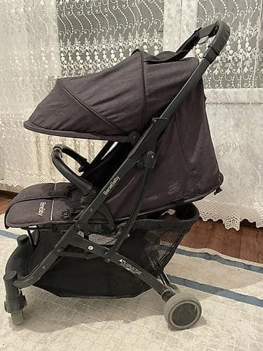 Прогулочная коляска BeneBaby (трость/книжка), компактная и удобная для