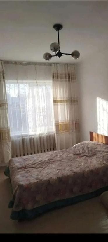 Үйлөр: 66 м², 4 бөлмө, Арча-Бешик ж/м — 2