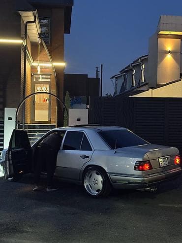 class: Mercedes-Benz W124: 1994 г., 3.2 л, Автомат, Бензин, Седан — 10