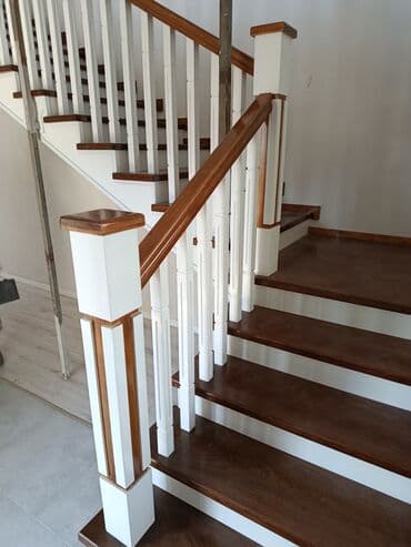 Дизайн, проектирование: Деревянная лестница Для дома, Форма лестницы: П-образная — 16