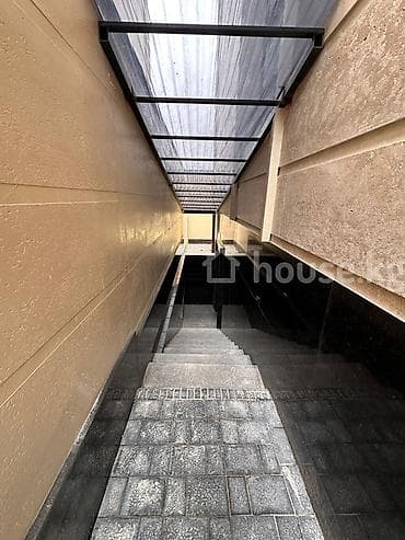 Дома: 🏡 Срочно продается абсолютно новый дом в мкр. Кок-Жар! $ 325 000 📍 — 4