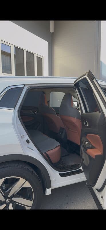 runx alex: Changan CS55 Plus: 2025 г., 1.5 л, Автомат, Бензин, Кроссовер — 2