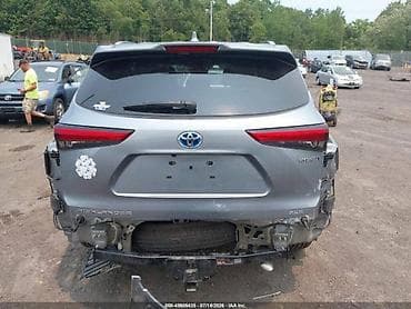 low ll: Toyota Highlander: 2021 г., 2.5 л, Автомат, Гибрид — 6
