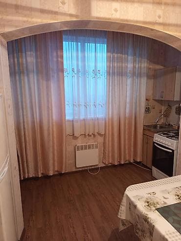 Бөлмөлөр: 1 бөлмө, Менчик ээси, Толугу менен эмереги бар — 4