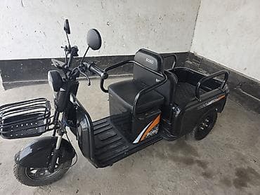 bid e2: Электрический трицикл BOBO — компактный грузо‑пассажирский транспорт — 1