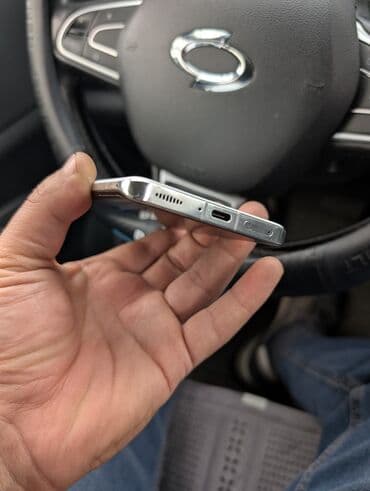 тигуу машина: Xiaomi, 13 Pro, Колдонулган, 256 ГБ, түсү - Ак, 2 SIM — 5