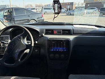 s 550: Honda CR-V: 1998 г., 2 л, Автомат, Бензин, Кроссовер — 1