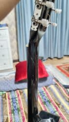 классическая гитара цена: 🎸 Продаю гитару Чёрная, в хорошем состоянии. Был скол — приклеено — 11