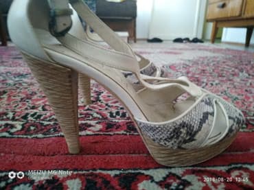 кроксы крокс crocs: Продаю суперские босоножки! Для тех кто любит высоко парить Новые — 3