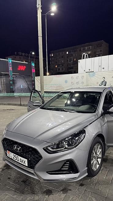 Транспорт: Hyundai Sonata: 2023 г., 2 л, Автомат, Газ, Седан — 4