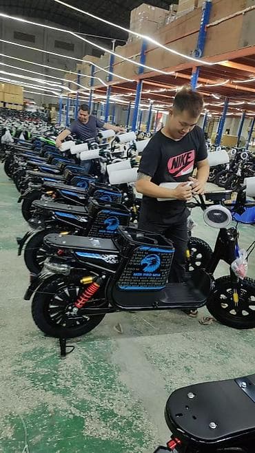 Электроскутер городского типа - Компактная рама с широкой низкой