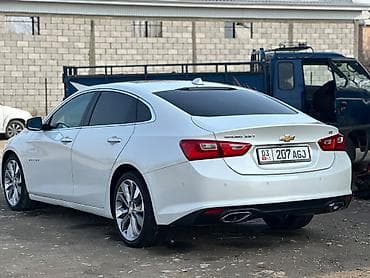 химичиска авто: Chevrolet Malibu: 2017 г., 2 л, Автомат, Бензин, Седан — 2