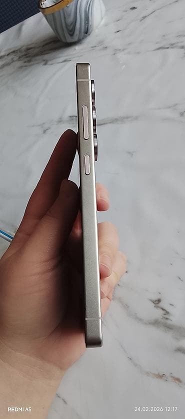 Samsung Galaxy S25 Ultra, Б/у, 256 ГБ, цвет - Черный, 2 SIM, eSIM at lalafo.kg Samsung Galaxy S25 Ultra, Б/у, 256 ГБ, цвет - Черный, 2 SIM, eSIM