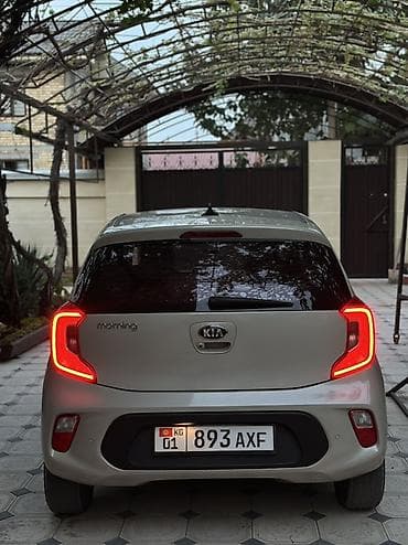 бесплатно машина: Kia Morning: 2018 г., 1 л, Автомат, Бензин, Хэтчбэк — 4