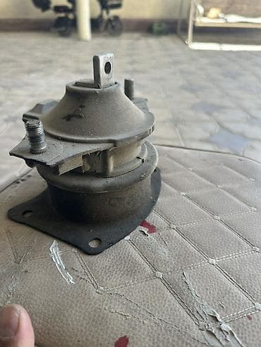 mini jack: Подушка мотора Универсальный 2005 г., Б/у, Оригинал, Япония — 4