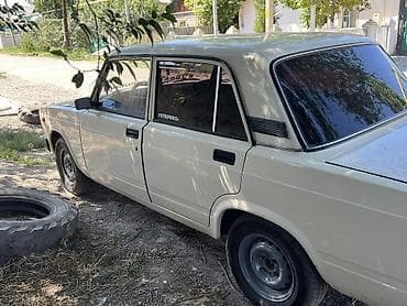 лада 2020: ВАЗ (ЛАДА) 2105: 1980 г., 1.7 л, Механика, Бензин, Седан — 5