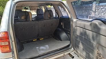 Унаа: Toyota RAV4: 2005 г., 1.8 л, Кол менен иштөөчү, Бензин, Кроссовер — 7