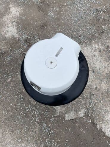 купить диспенсеры для бумажных полотенец: Продаю диспенсары для туалетной бумаги и бумажных полотенец .Б/У — 1