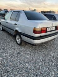 дом обмен на авто: Volkswagen Vento: 1993 г., Седан — 13