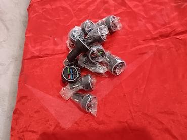 Аксессуары и тюнинг: Автомобильное зарядное устройство в прикуриватель с многопортовым — 4