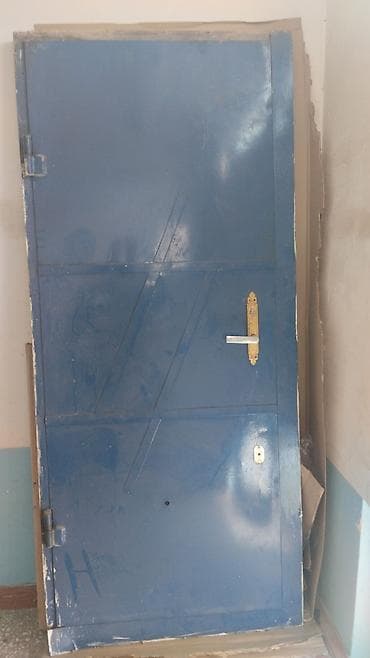 двени: Темир эшик сатылат 
баасы 5000 мин — 1