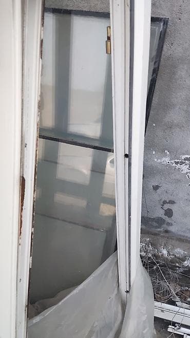 Декор жана интерьер: Даяр пластик терезеле, Терезе түрү: Панорамалык, Декоративдик өзгөчөлүктөрү: Декоративдик байламталар, Орнотуусуз, Бөлүп төлөө жок — 2