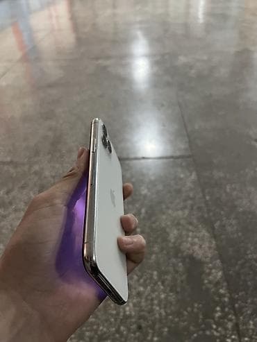 macbook 11: IPhone 11 Pro, Серебристый — 3