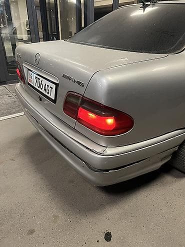 поменяюсь: Mercedes-Benz E-Class: 1997 г., 2.3 л, Ручные, Бензин, Седан — 6